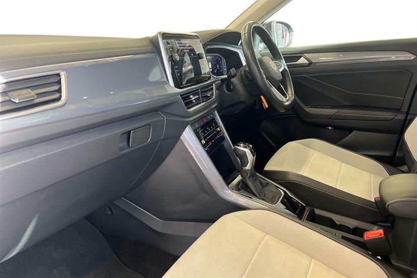 Volkswagen T-Roc 1.5 Tsi Style Dsg GL22ATK Black #2