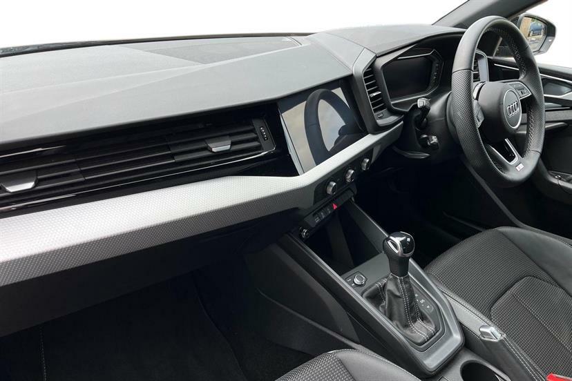 Audi A1 35 Tfsi S Line S Tronic Black #2