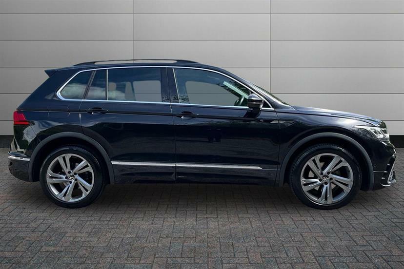 Volkswagen Tiguan 1.5 Tsi 150 R-line Edition Dsg MK23URO Black #4