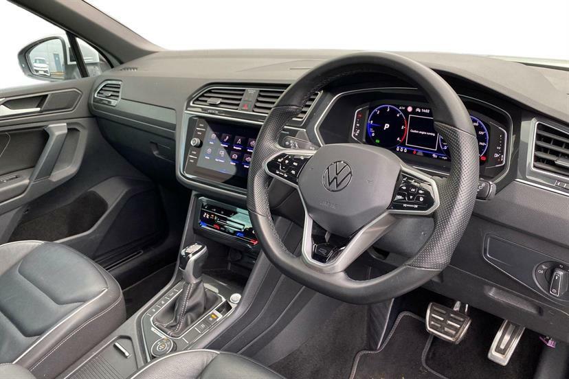 Volkswagen Tiguan 2.0 Tdi 4Motion R-line Dsg WN23TDX White #6