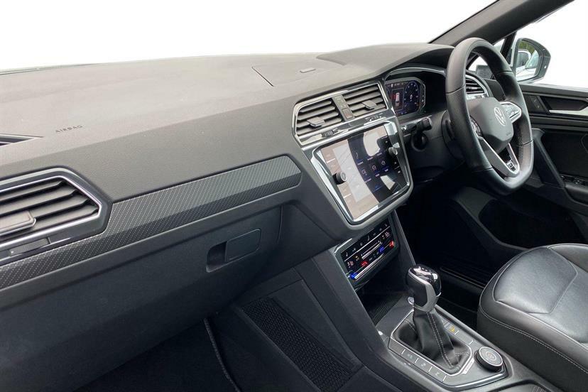 Volkswagen Tiguan 2.0 Tdi 4Motion R-line Dsg WN23TDX White #2