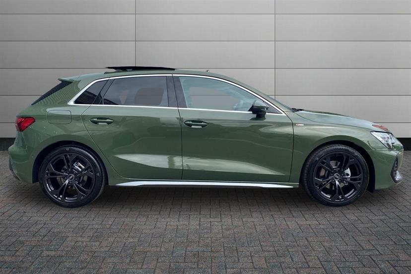 Audi A3 1.5 Tfsi 116 S Line S Tronic Tech Pack Pro LN26NXM Green #4