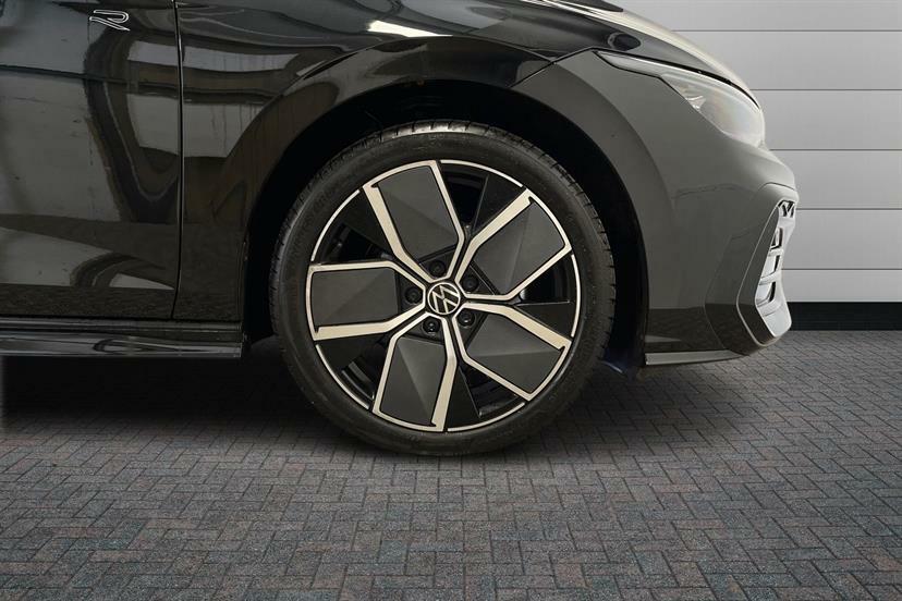 Volkswagen Golf 2.0 Tdi 150 Black Edition Dsg AO26UCP Black #5