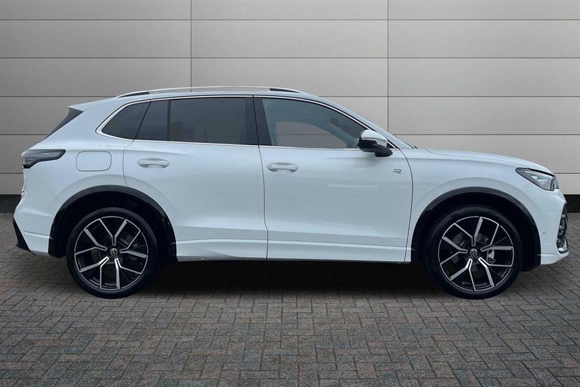 Volkswagen Tiguan 1.5 Etsi 150 R-line Dsg MW75SXE White #4