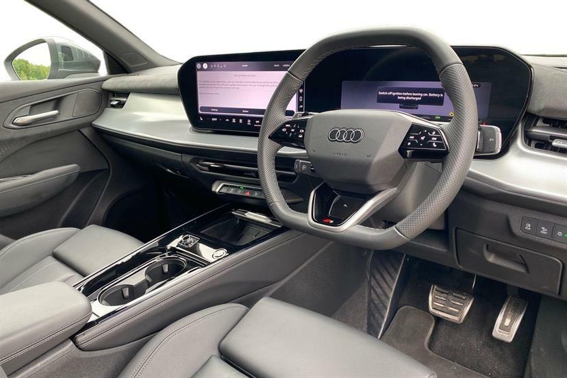 Audi Q3 1.5 E-hybrid S Line S Tronic LN75NXO Grey #6