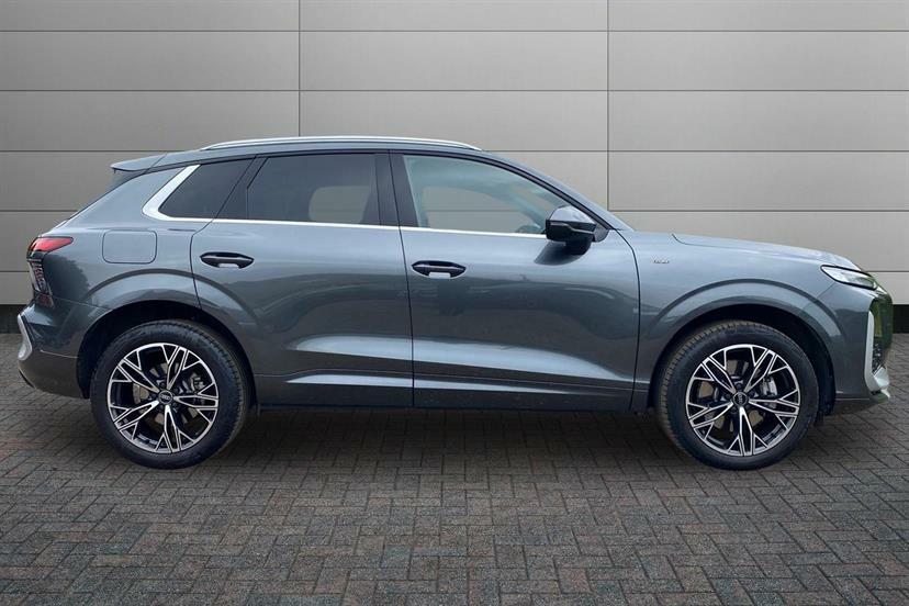 Audi Q3 1.5 E-hybrid S Line S Tronic LN75NXO Grey #4