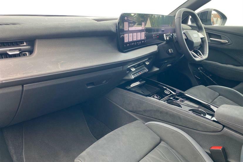 Audi Q3 1.5 E-hybrid Launch Edition Plus S Tronic LM75ARO Blue #2
