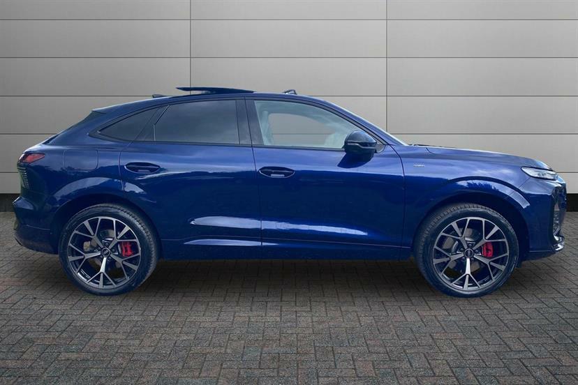 Audi Q3 1.5 E-hybrid Launch Edition Plus S Tronic LM75ARO Blue #4