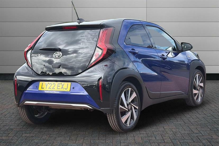 Toyota Aygo X 1.0 Vvt-i Exclusive LY22EXJ Black #2