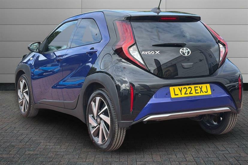 Toyota Aygo X 1.0 Vvt-i Exclusive LY22EXJ Black #4
