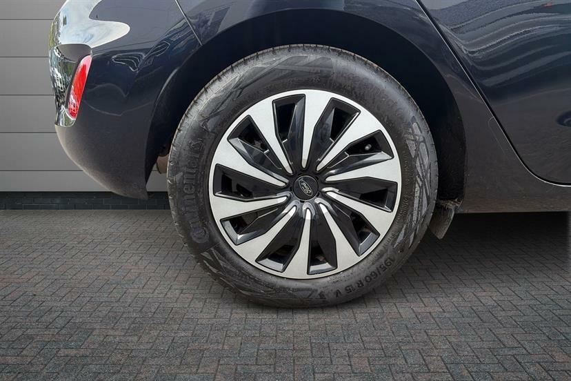 Ford Fiesta 1.0 Ecoboost Hybrid Mhev 125 Titanium RE23GYJ Black #5