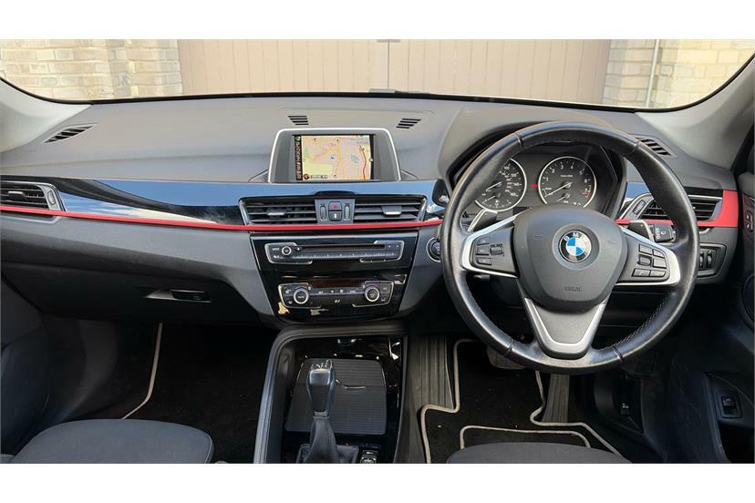 BMW X1 Xdrive 20I Sport Step LC65ZBN White #4