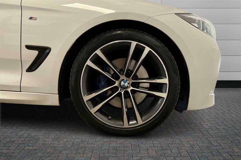 BMW 3 Series 320D 190 M Sport Step Business Media YA69WYP White #5