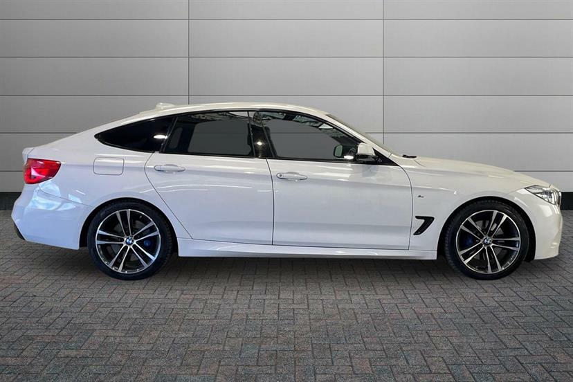 BMW 3 Series 320D 190 M Sport Step Business Media YA69WYP White #4