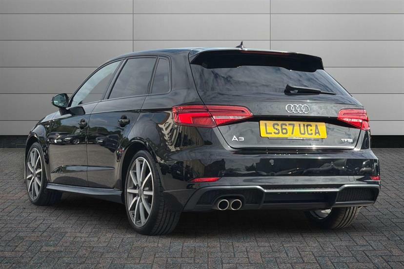 Audi A3 1.5 Tfsi Black Edition Black #3
