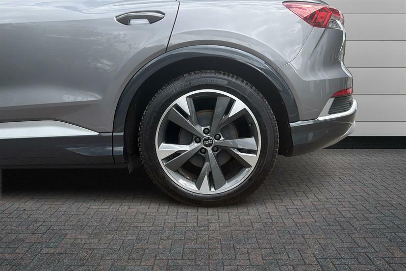 Audi Q4 E Tron 150Kw 40 82Kwh S Line DE22PRV Grey #5