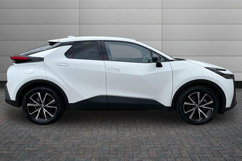 Toyota C-Hr 2.0 Phev Design Cvt MA74VKO White #4