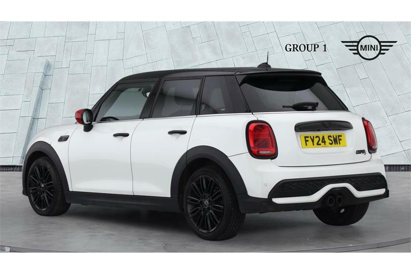Mini Hatch 2.0 Cooper S Exclusive FY24SWF White #2