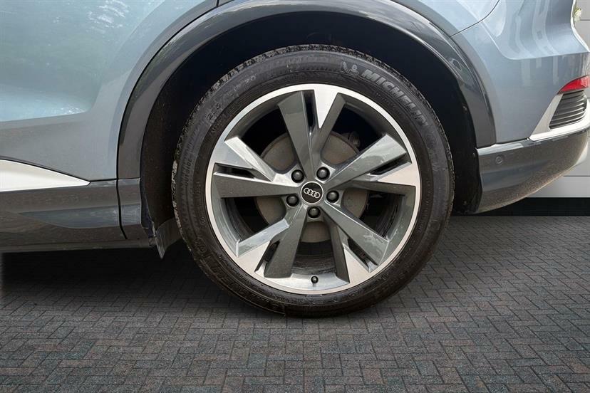 Audi Q4 E Tron 150Kw 40 82Kwh S Line DA72LHG Blue #5