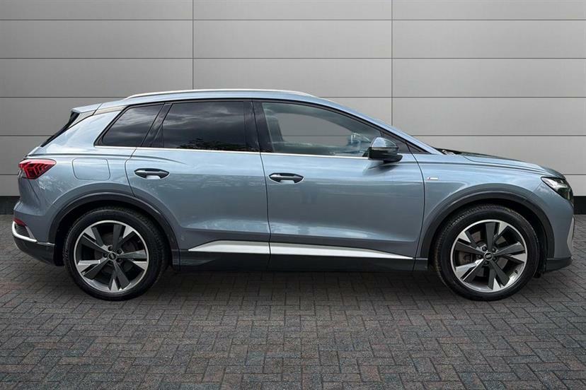 Audi Q4 E Tron 150Kw 40 82Kwh S Line DA72LHG Blue #4