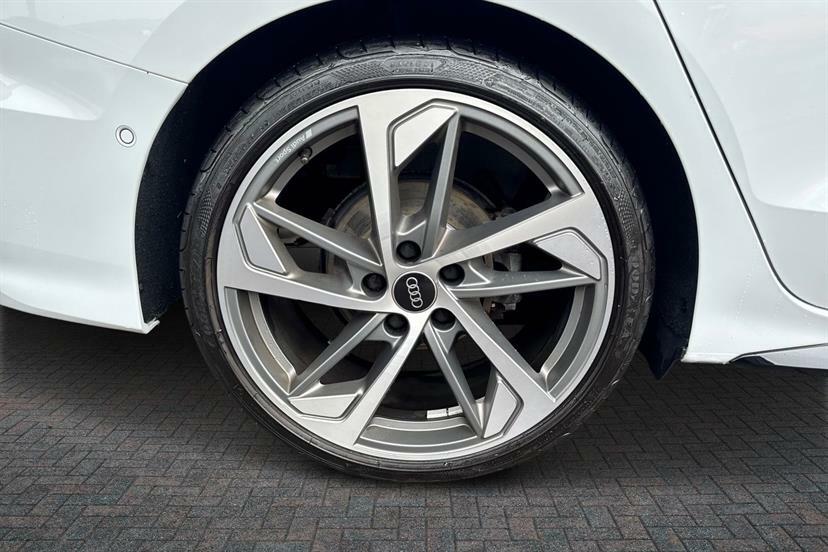 Audi A3 35 Tfsi Edition 1 S Tronic Comfortsound KS23LXR White #5