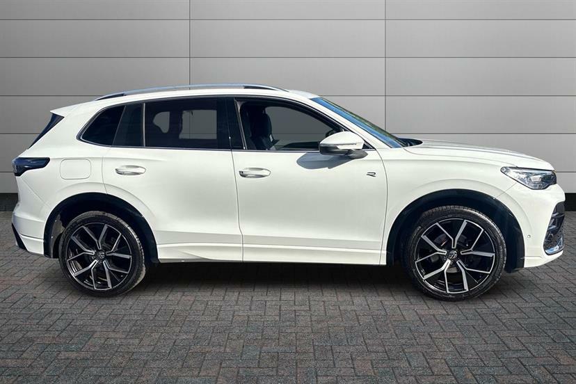 Volkswagen Tiguan 1.5 Etsi 150 R-line Dsg EJ24HWK White #4