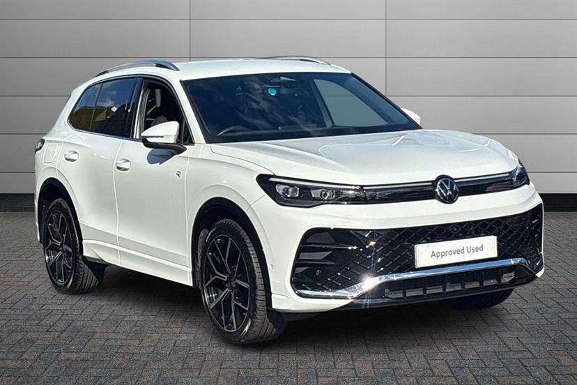 Volkswagen Tiguan 1.5 Etsi 150 R-line Dsg White