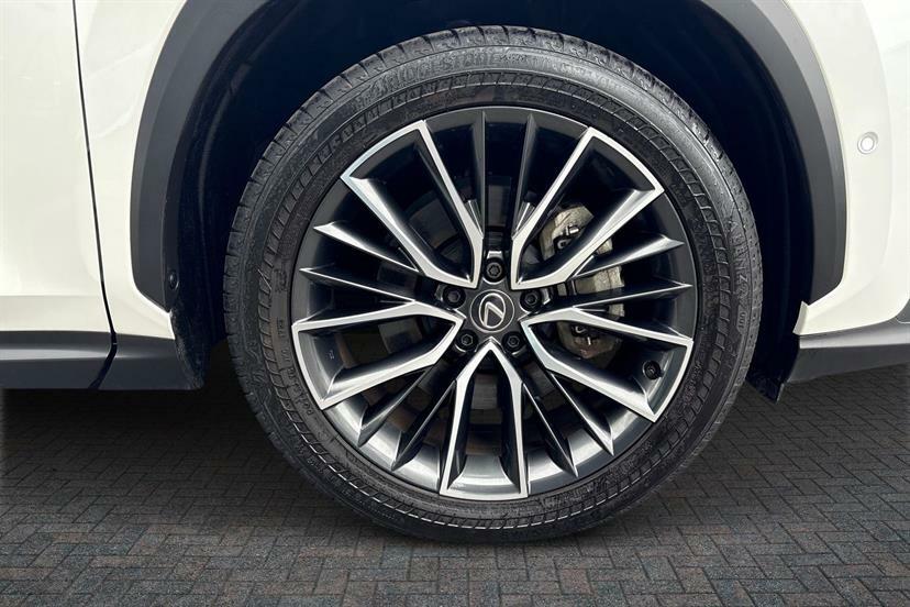 Lexus NX 450H 2.5 Takumi E-cvt Sunroof White #5