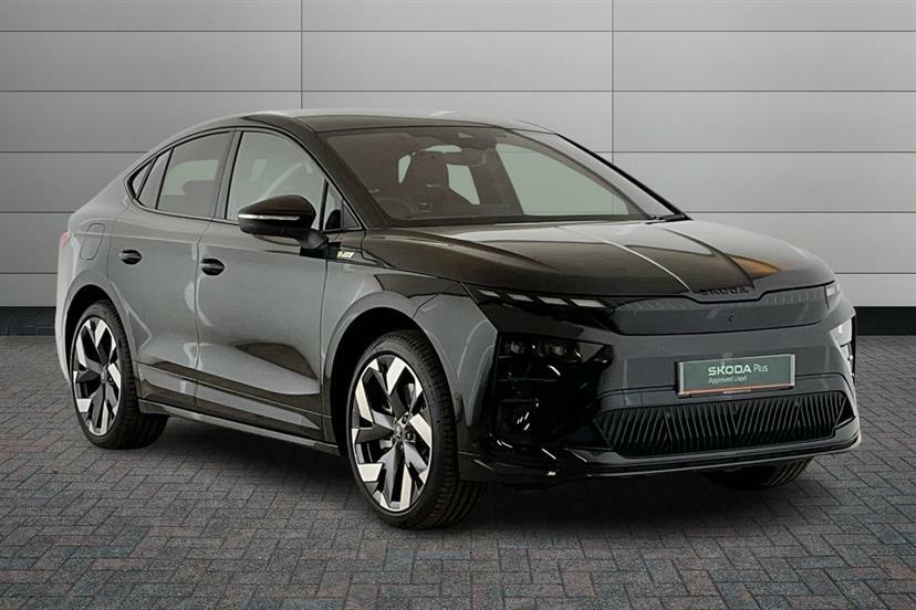 Skoda ENYAQ 250Kw Vrs 84Kwh 4X4 Black