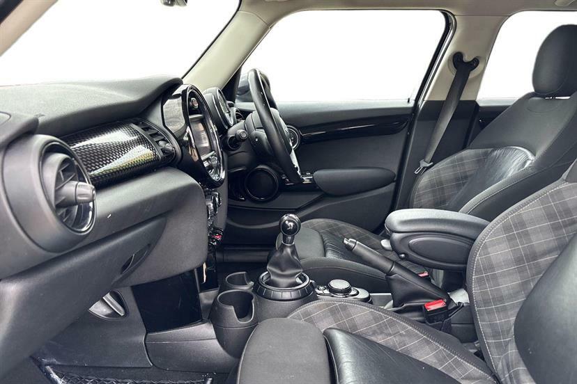 Mini Hatch 2.0 Cooper S D NJ66RYP Black #2