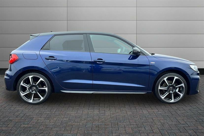 Audi A1 30 Tfsi Black Edition S Tronic Tech Pack AP75GRX Blue #4