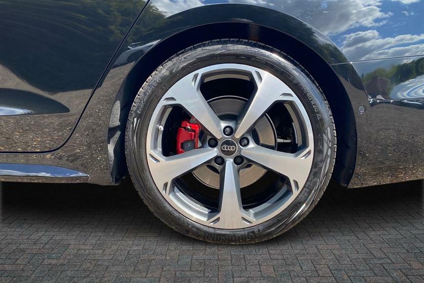 Audi A6 2.0 Tdi Quattro 204 Edition 1 S Tronic Sv LN26NWO Black #5