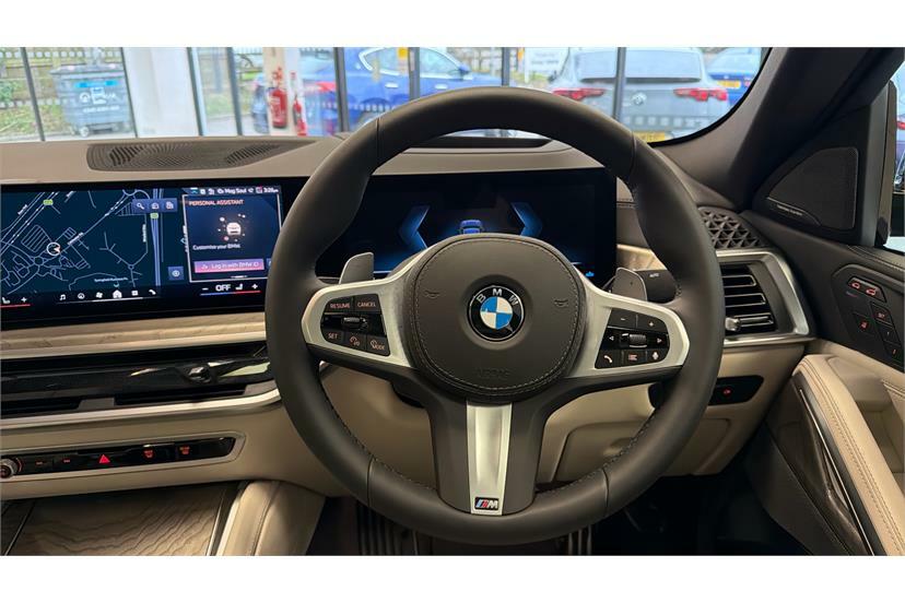BMW X6 Xdrive40d Mht M Sport Step EK26HUU Black #5