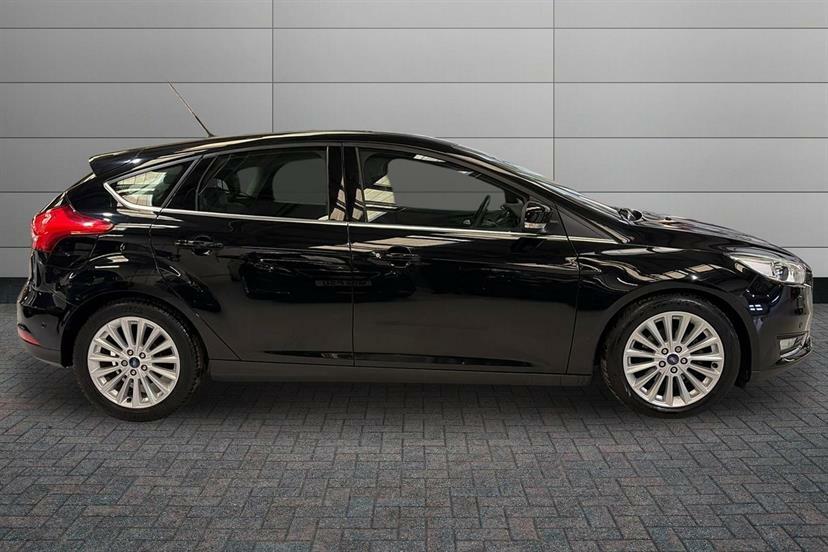 Ford Focus 1.0 Ecoboost 125 Titanium X BL66NPK Black #4