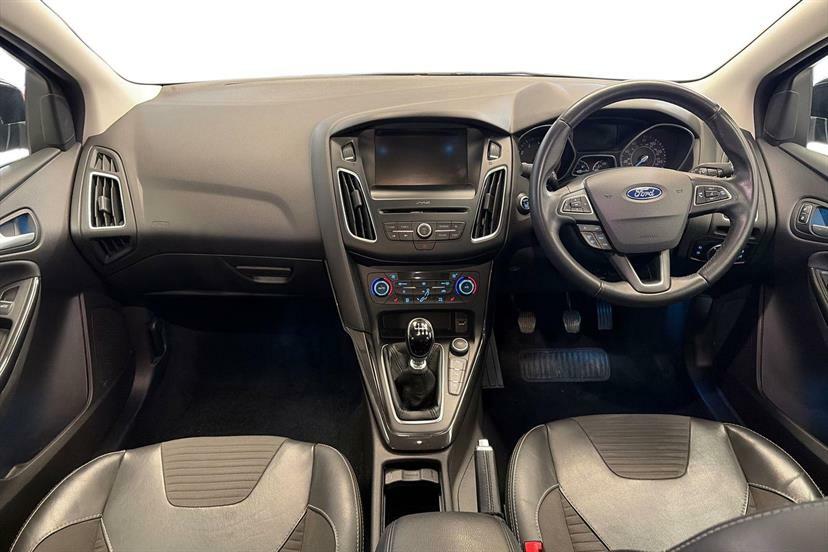 Ford Focus 1.0 Ecoboost 125 Titanium X BL66NPK Black #6