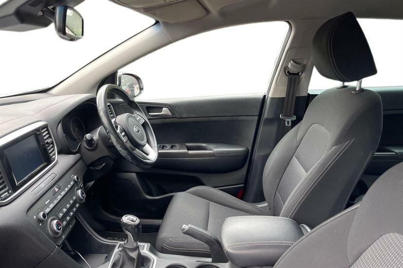 Kia Sportage 1.6 Gdi Isg 2 LG19XAM White #2
