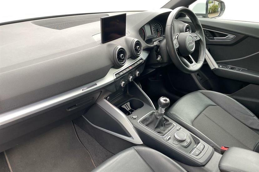 Audi Q2 35 Tfsi S Line AV69UKC White #2