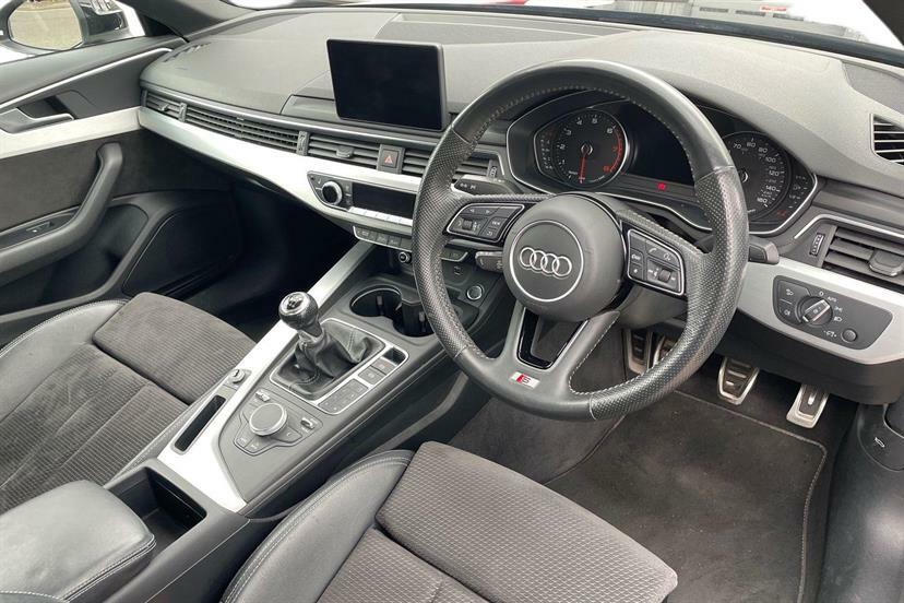 Audi A4 35 Tfsi S Line MC19OTK Black #6