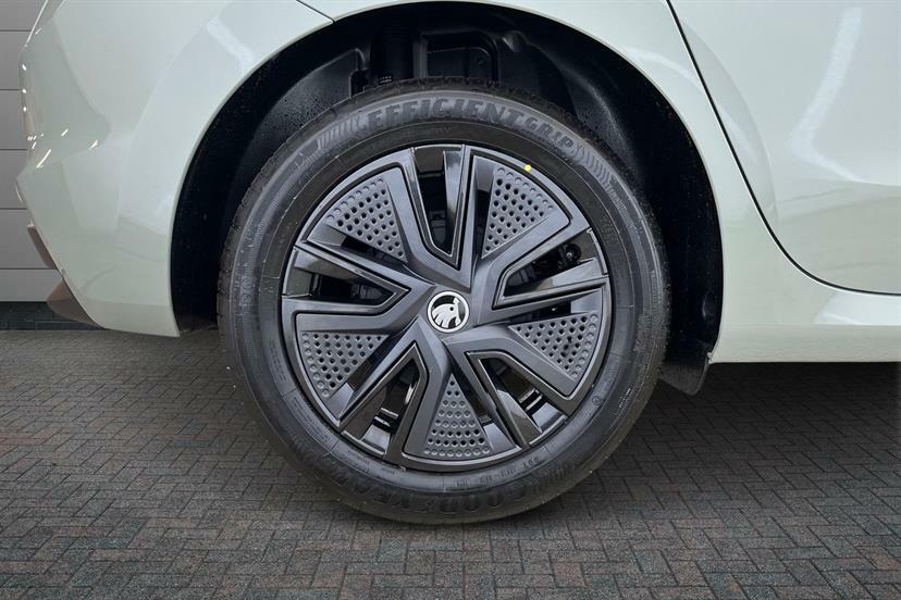 Skoda Fabia 1.0 Tsi 116 Design Edition Dsg Grey #5
