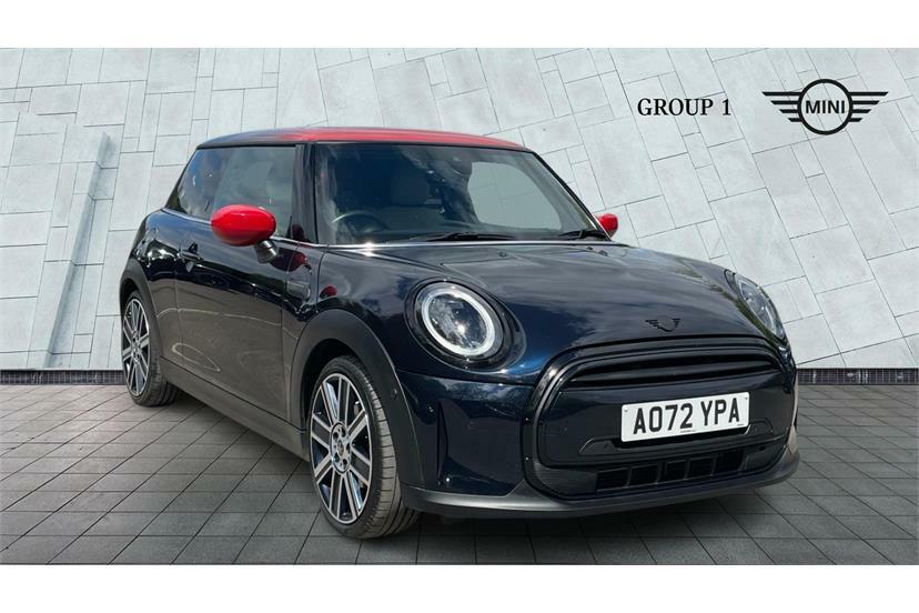 Mini Hatch 1.5 Cooper Exclusive Black