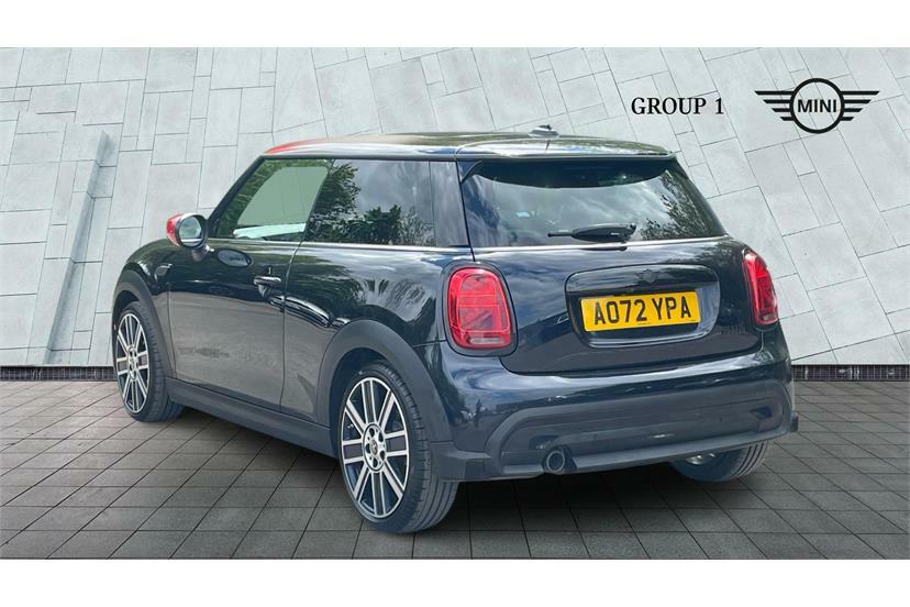 Mini Hatch 1.5 Cooper Exclusive AO72YPA Black #2