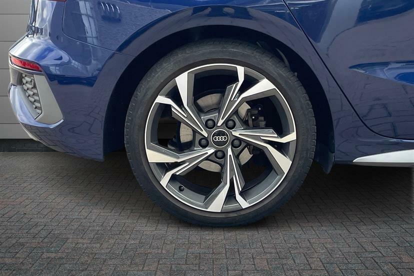 Audi A3 35 Tfsi S Line S Tronic GJ23UVT Blue #5