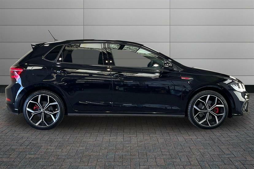 Volkswagen Polo 2.0 Tsi Gti Dsg Black #4