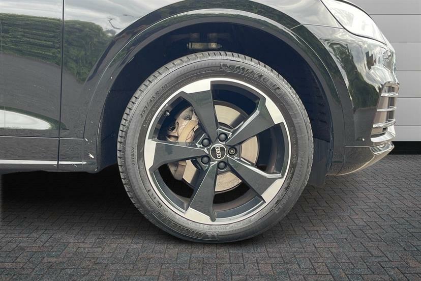 Audi Q5 40 Tdi Quattro Black Edn S Tronic Tech Pack LF70CZH Black #5