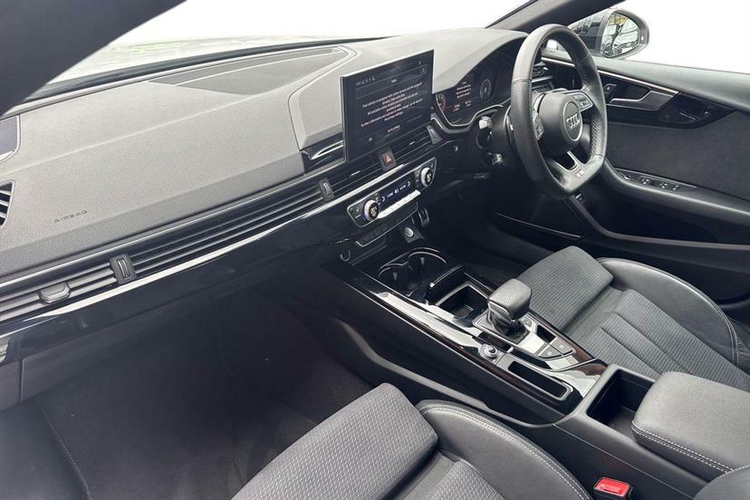 Audi A5 35 Tfsi Black Edition S Tronic LM23MWK White #2