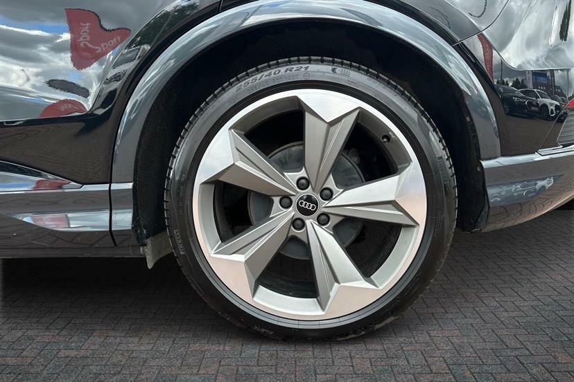 Audi Q4 E Tron 210Kw 45 82Kwh Black Edition Tech Pack KN75WXS Black #5