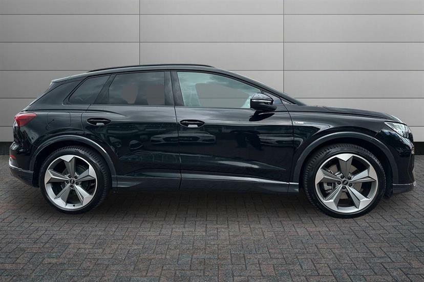 Audi Q4 E Tron 210Kw 45 82Kwh Black Edition Tech Pack KN75WXS Black #4