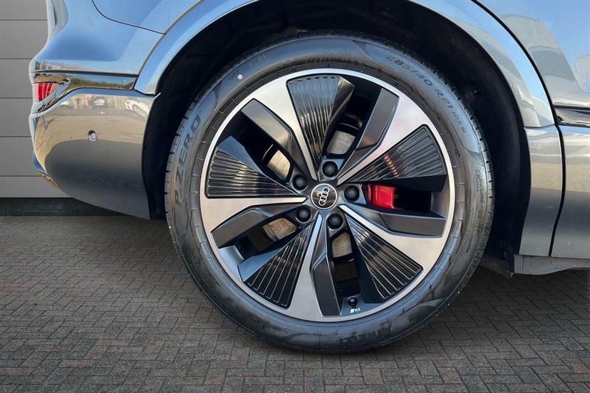 Audi Q6 E-Tron 185Kw 83Kwh Edition 1 Sv AO26HUH Grey #5