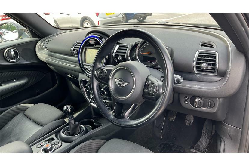 Mini Clubman 2.0 Cooper D 6Dr YF17VWY Black #6