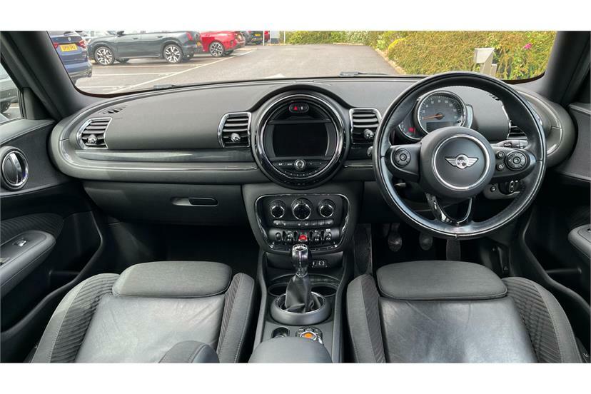 Mini Clubman 2.0 Cooper D 6Dr YF17VWY Black #4